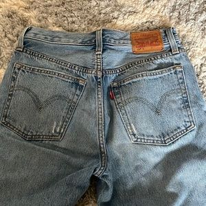 Levi's 501 Mom jean